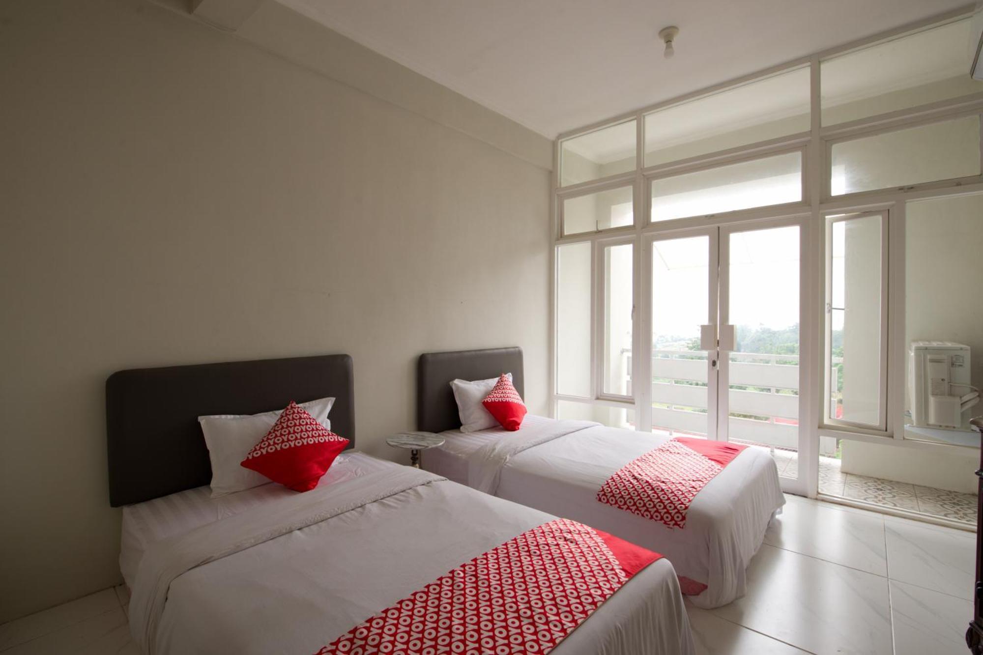 Capital O 3359 Pondok Wisata Jaden Trawas Mojokerto ภายนอก รูปภาพ